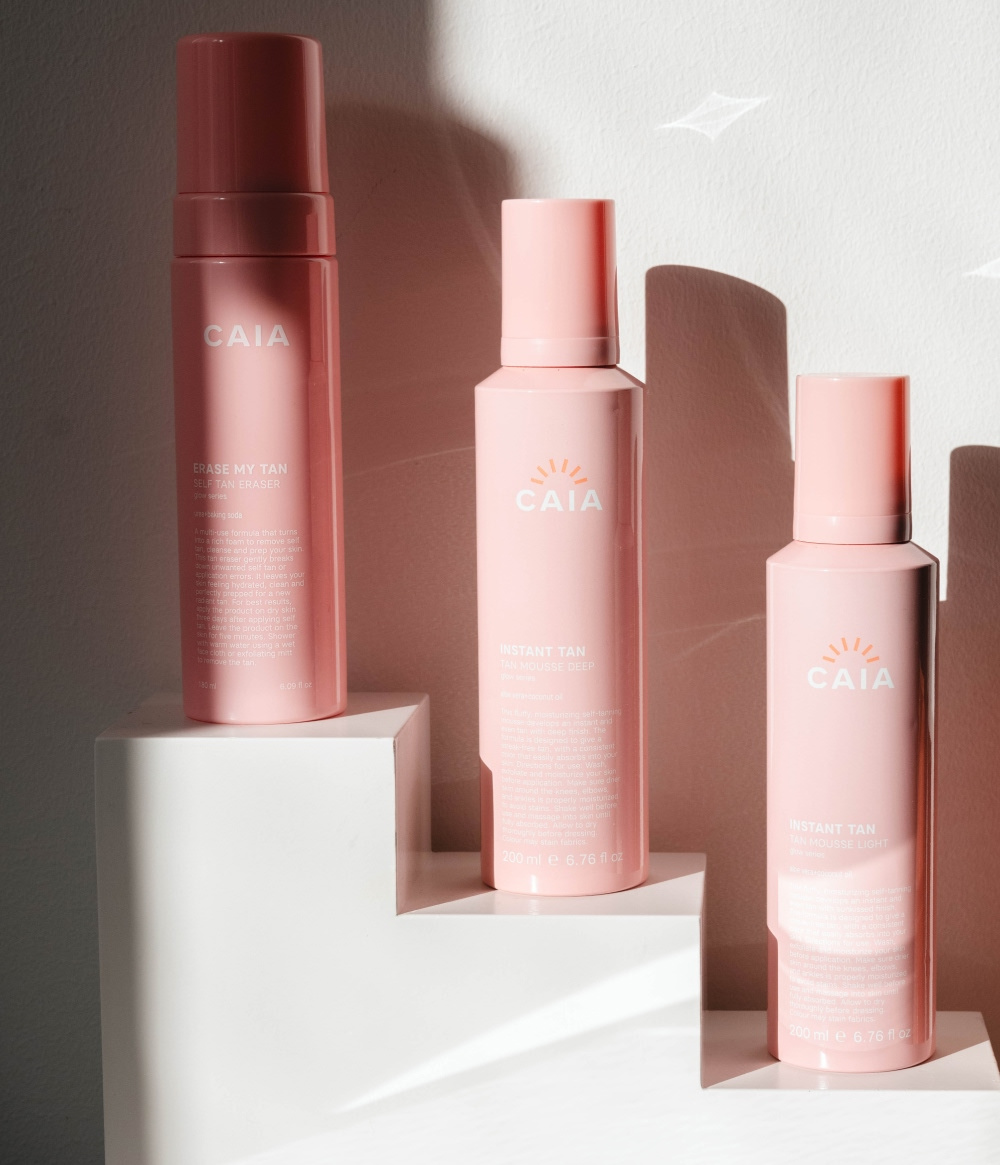 INSTANTLY TANNED INSTANTLY TANNED