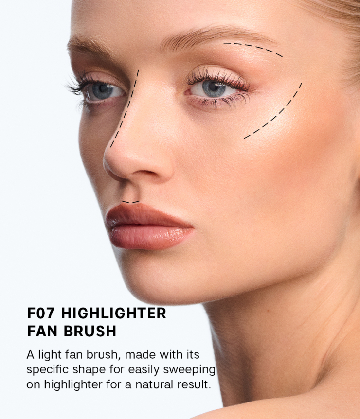 Highlighter Fan Brush 07 Sminkborstar 