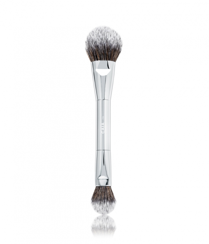 DOUBLE ENDED POWDER BRUSH 19 i gruppen BORSTAR & TILLBEHÖR / BORSTAR / Sminkborstar hos CAIA Cosmetics (CAI524)