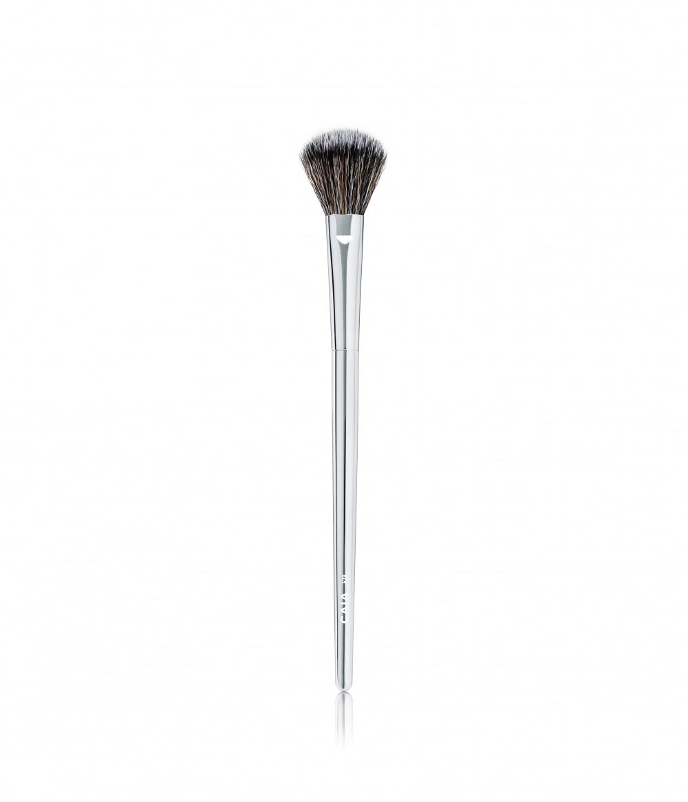 DETAILED HIGHLIGHTER BRUSH F23 i gruppen BORSTAR & TILLBEHÖR / BORSTAR / Sminkborstar hos CAIA Cosmetics (CAI546)