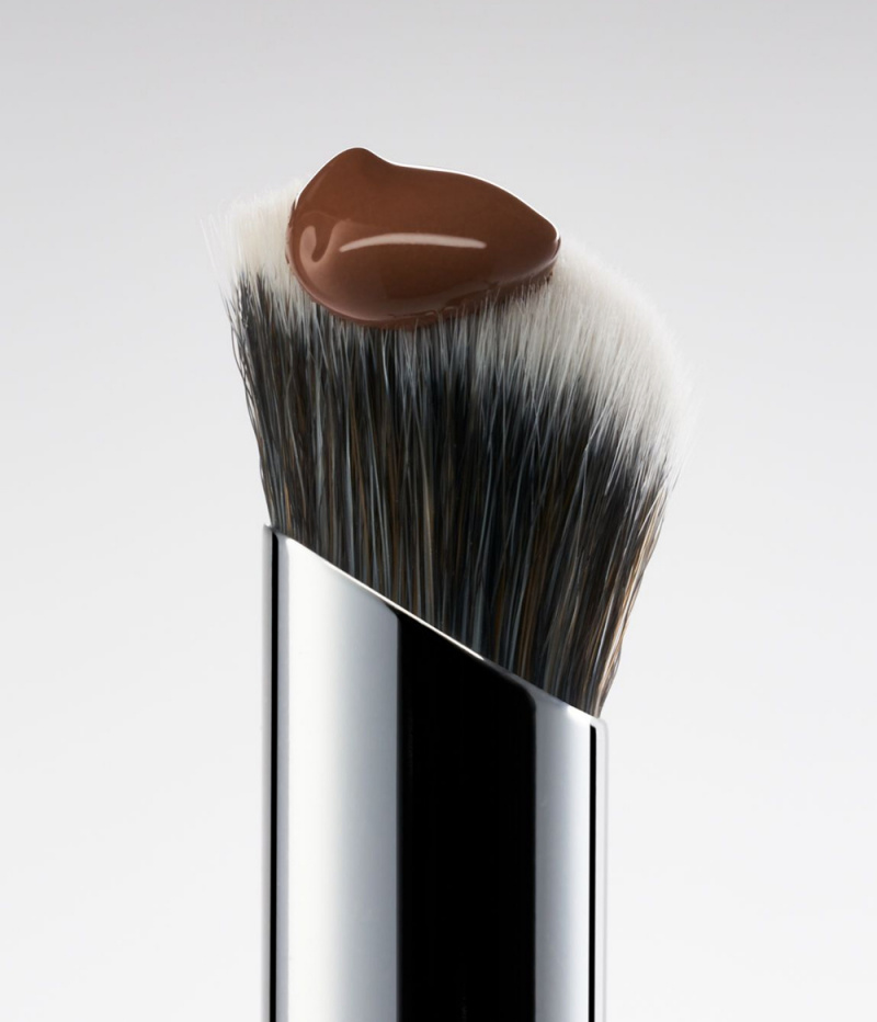 SOFT BLEND BRUSH F27