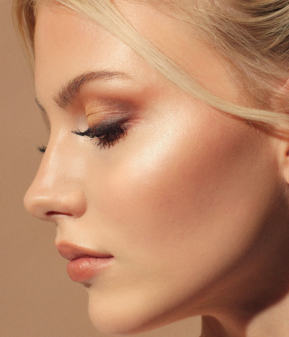 BRONZER + HIGHLIGHTER
